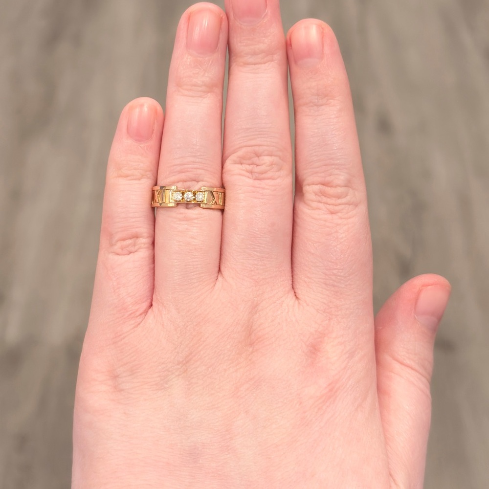 18K Tiffany Atlas Diamond Ring, 750 Rose Gold, Roman Numerals, Size 6 - Picture 15 of 15